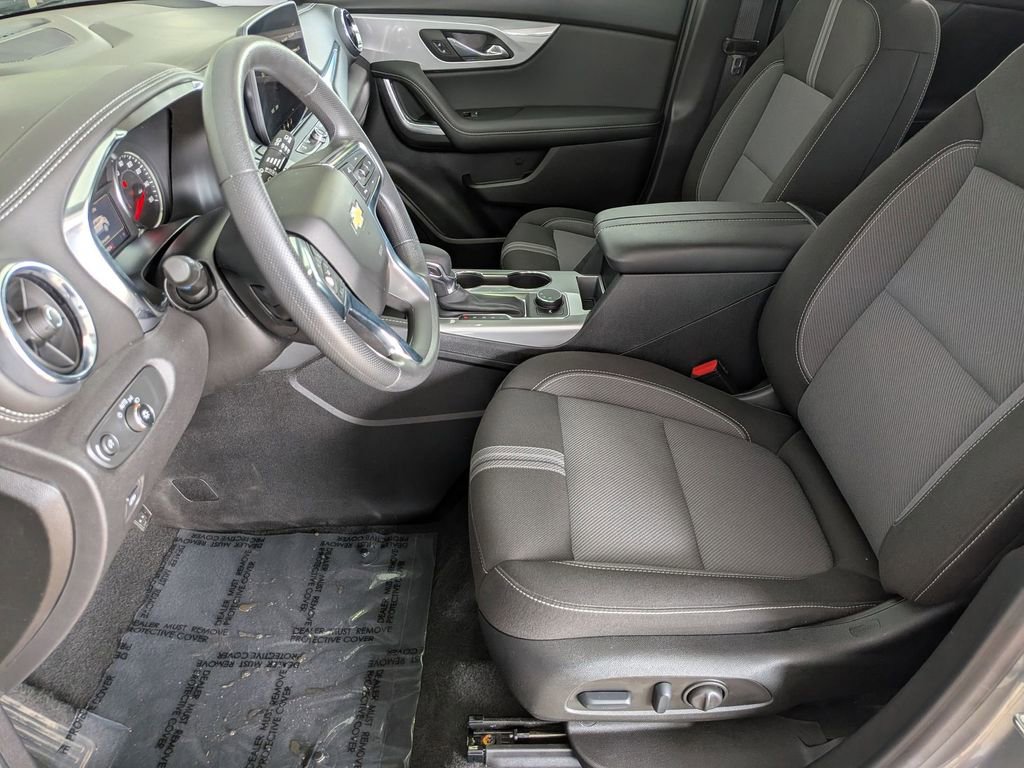 Used 2025 Chevrolet Blazer LT FWD image 20