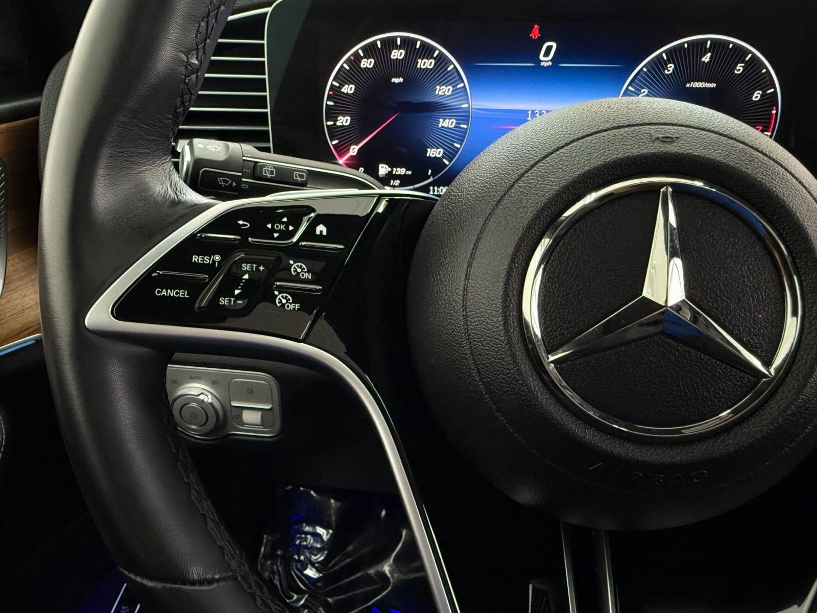 Certified 2025 Mercedes-Benz GLE 350 4MATIC image 15