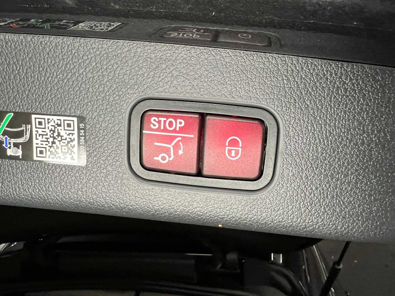 Certified 2026 Mercedes-Benz GLC 300 4MATIC image 17