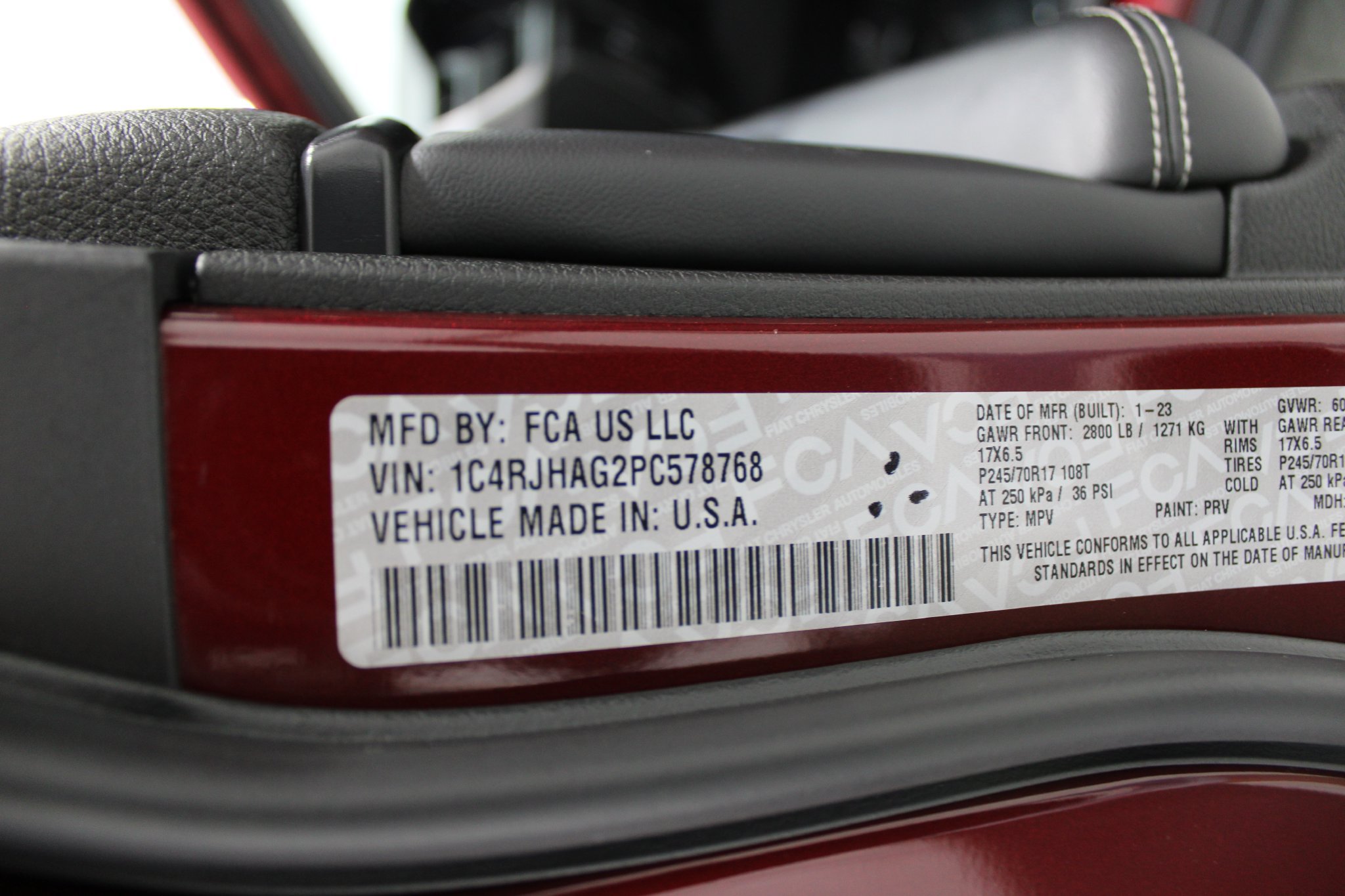 Used 2023 Jeep Grand Cherokee Laredo AWD/4WD image 43