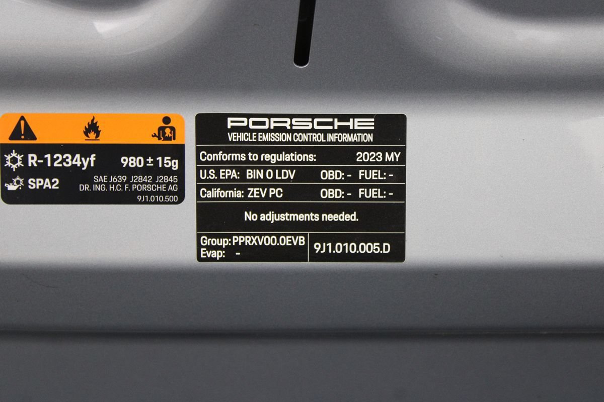 Used 2023 Porsche Taycan RWD image 34
