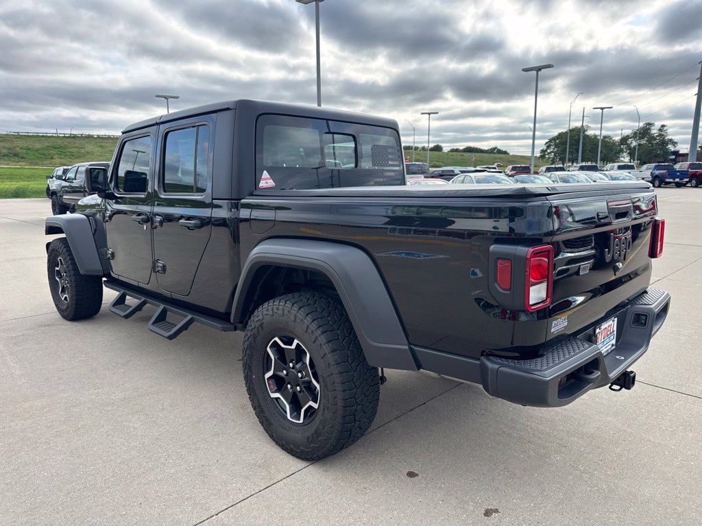 Certified 2024 Jeep Gladiator Sport AWD/4WD image 20