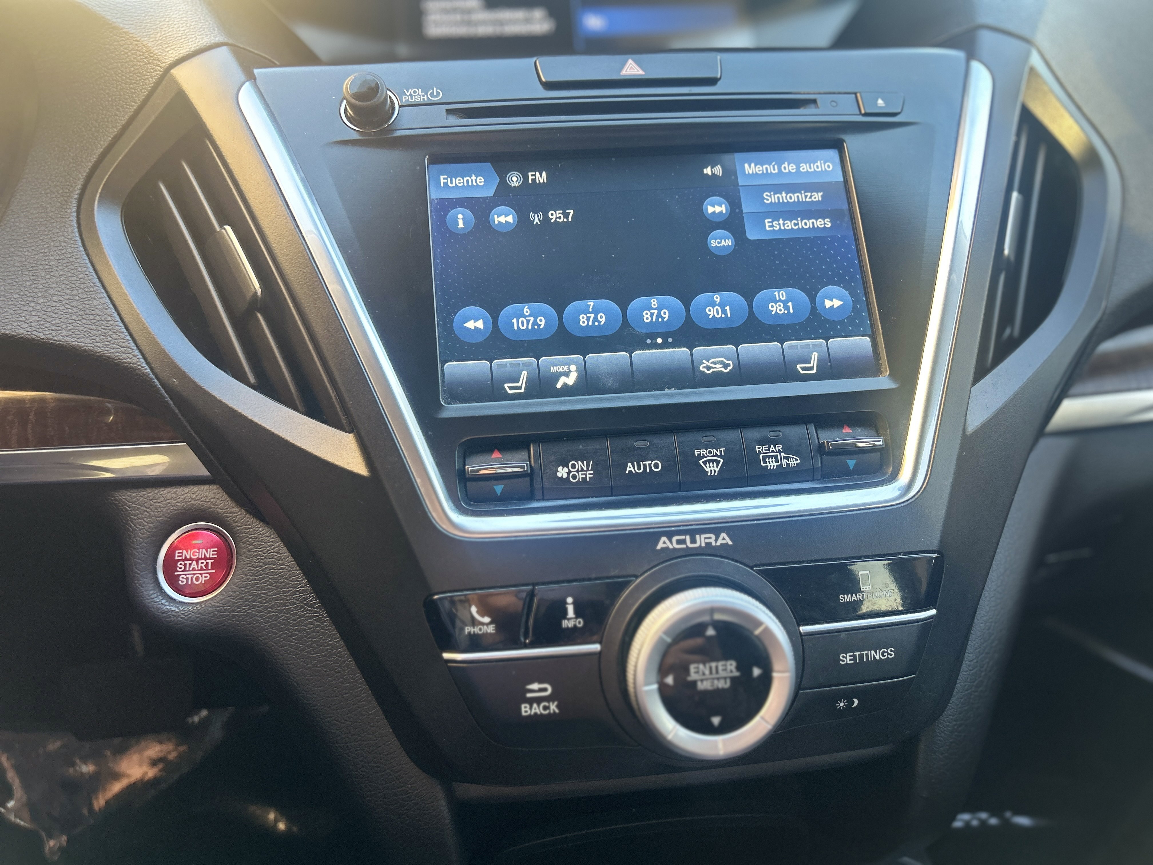 Used 2020 Acura MDX SH-AWD image 27