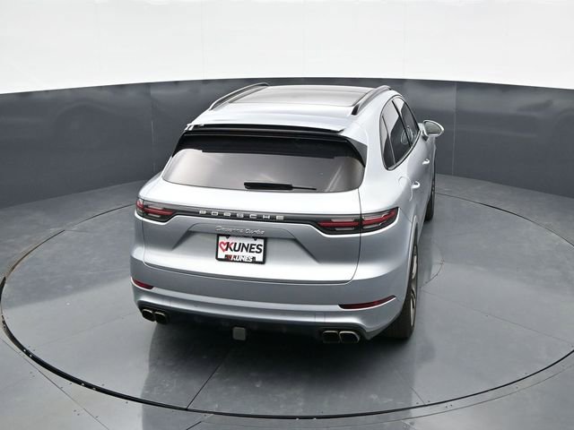 Used 2020 Porsche Cayenne Turbo AWD/4WD image 40