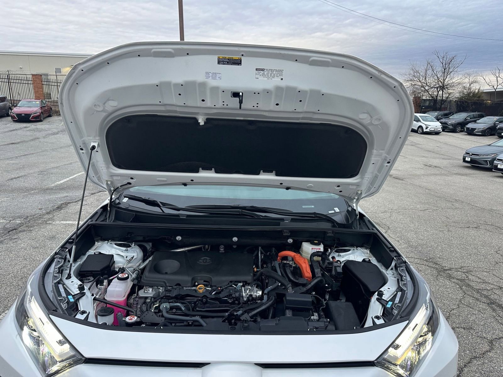 Used 2025 Toyota RAV4 LE image 31