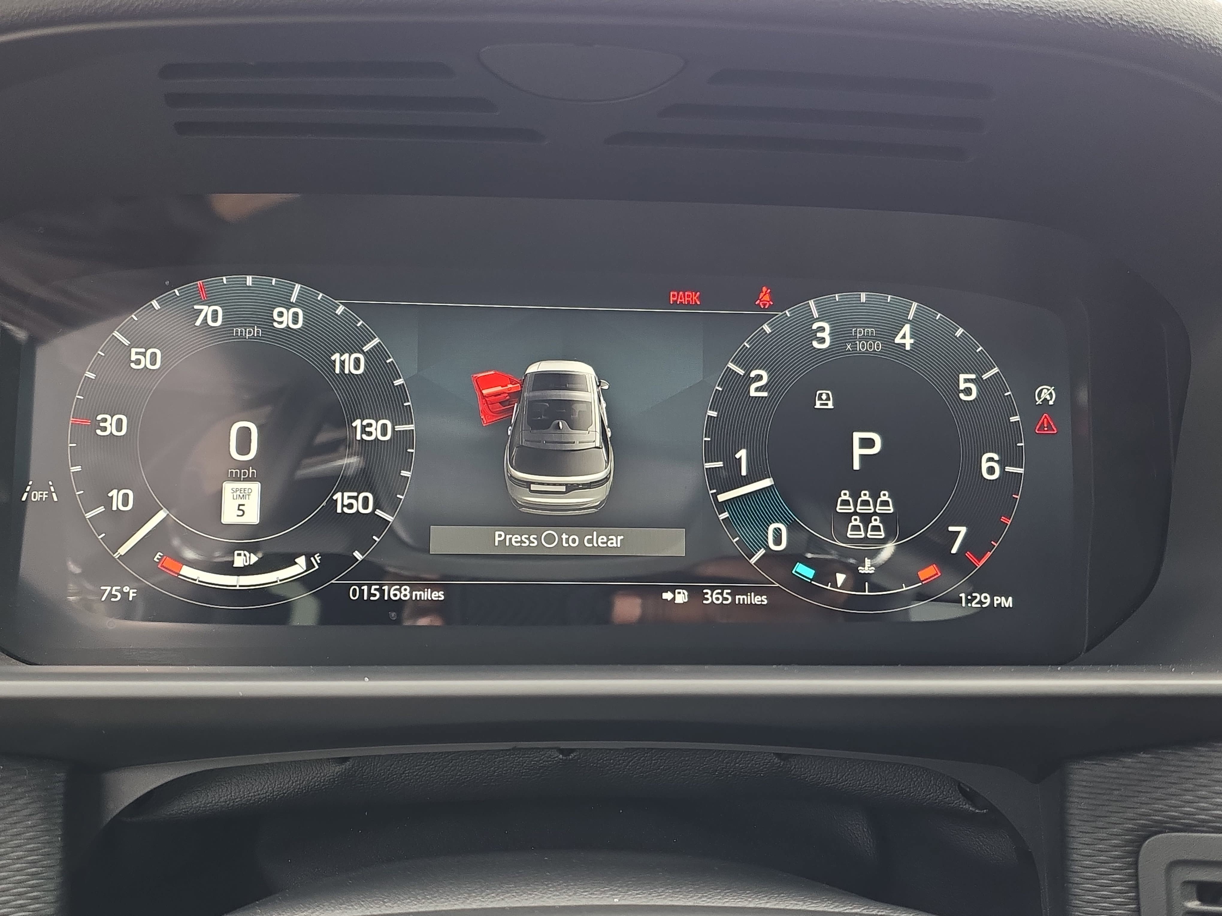 Used 2025 Land Rover Discovery Dynamic SE AWD/4WD image 19