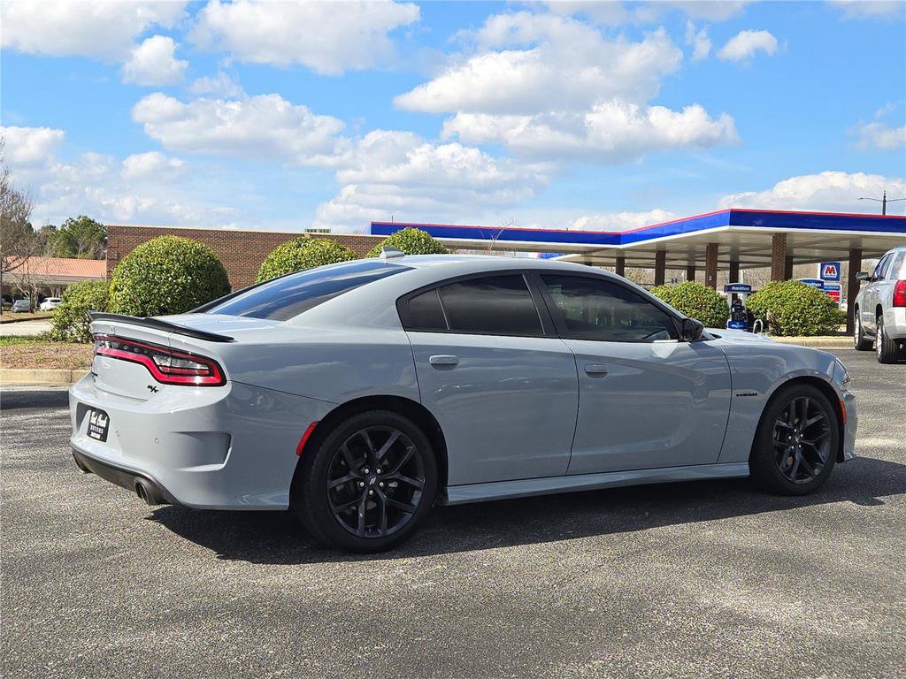 Used 2022 Dodge Charger R/T w/ Blacktop Package RWD image 7