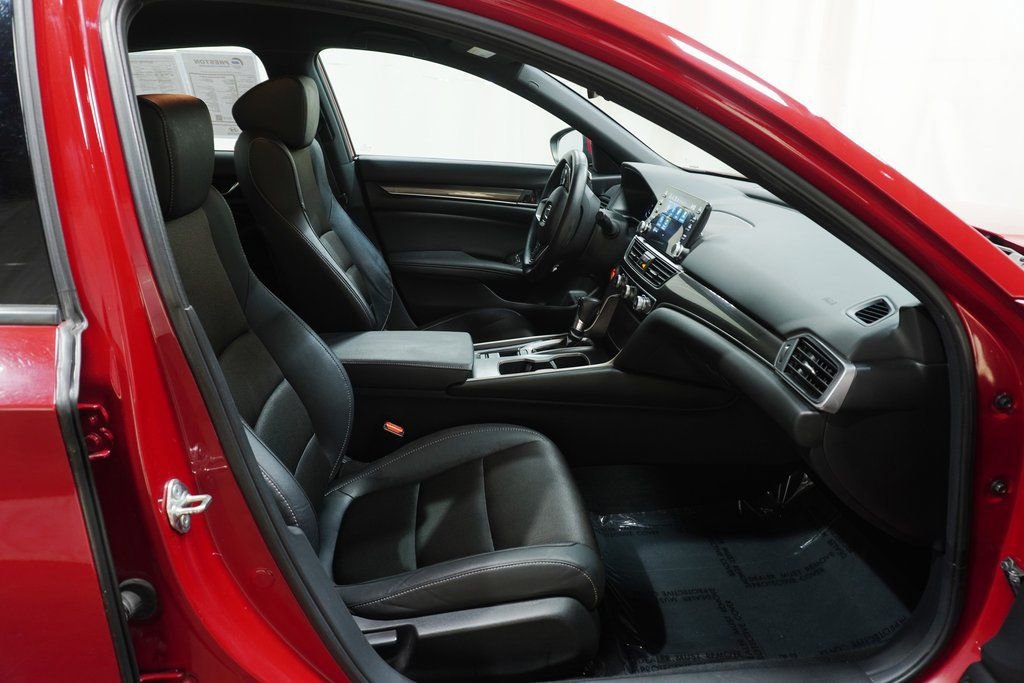 Used 2019 Honda Accord Sport image 12