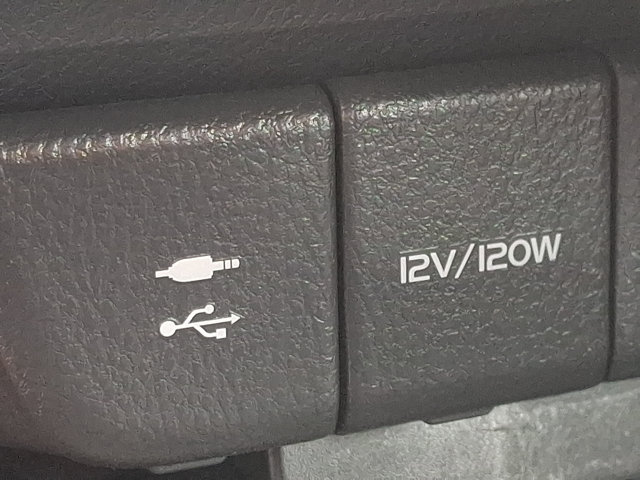 Used 2018 Toyota Camry LE FWD image 23