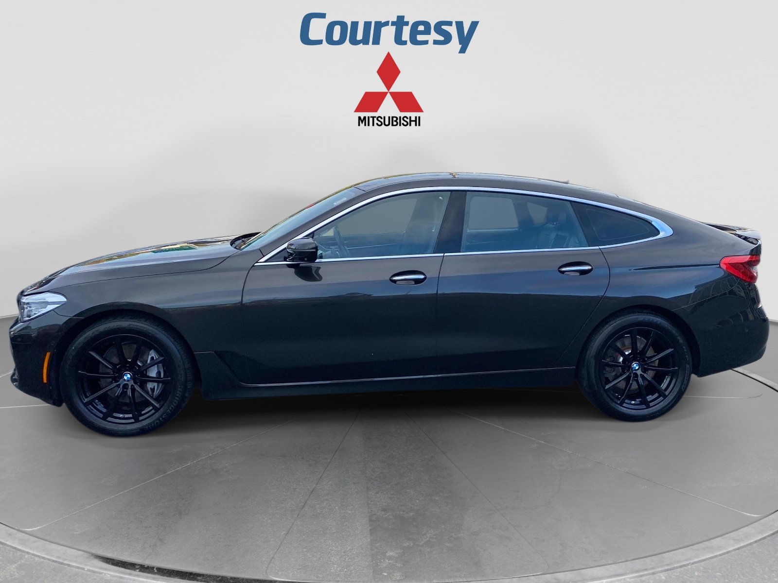 Used 2018 BMW 640i Gran Turismo xDrive AWD/4WD image 2