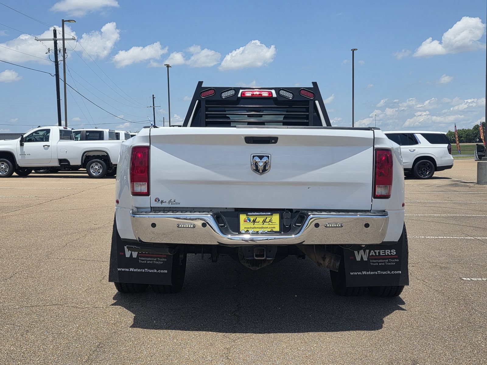 Used 2018 RAM 3500 Tradesman w/ Chrome Appearance Group AWD/4WD image 6
