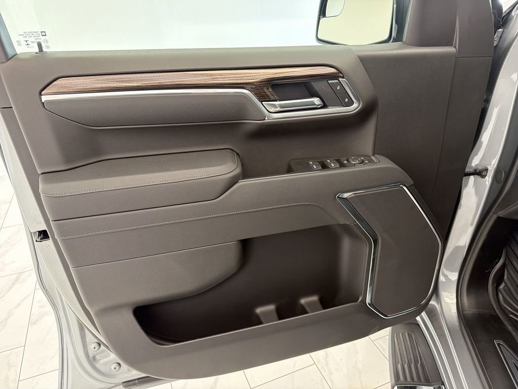 New 2026 Chevrolet Silverado 1500 LT w/ Z71 Off-Road Package image 23