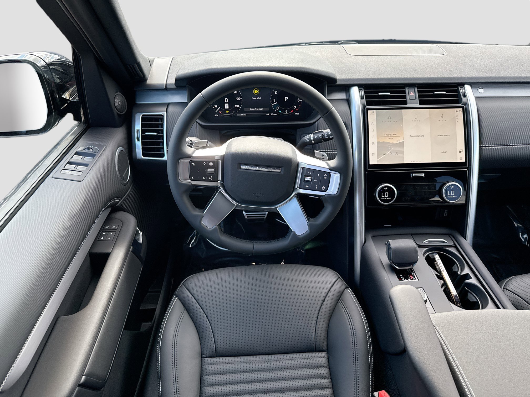 New 2026 Land Rover Discovery Limited Edition image 18