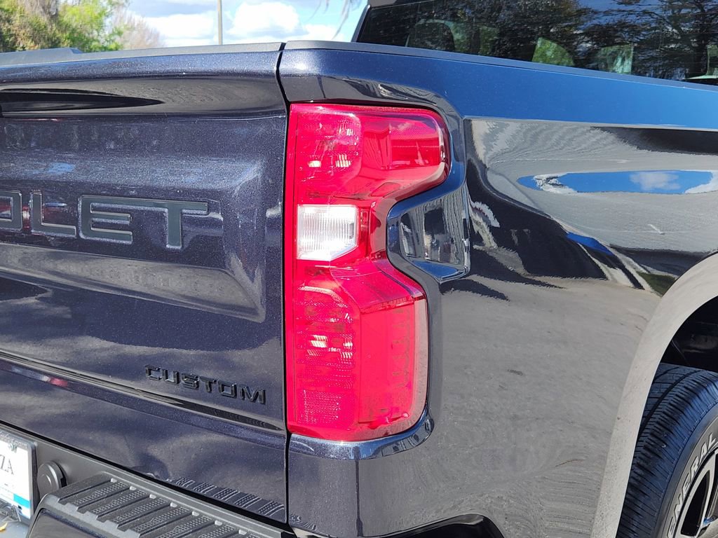 Used 2023 Chevrolet Silverado 1500 Custom w/ LPO, Dark Essentials Package RWD image 8
