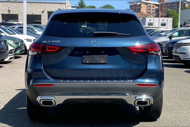 Certified 2023 Mercedes-Benz GLA 250 4MATIC w/ Premium Package image 3