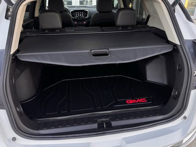 Used 2023 GMC Terrain Denali w/ Denali Premium Package image 25