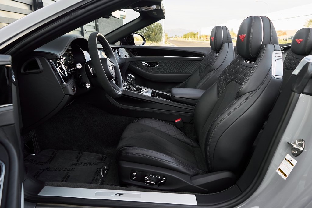 Used 2024 Bentley Continental GT S image 23