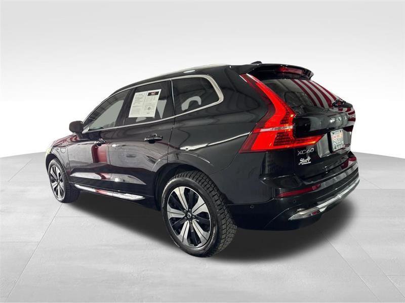 Used 2023 Volvo XC60 T8 Plus image 7