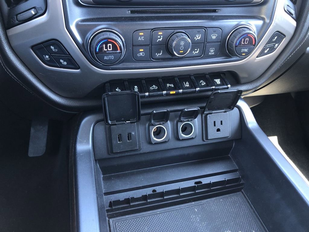 Used 2018 GMC Sierra 2500 Denali w/ Duramax Plus Package AWD/4WD image 29