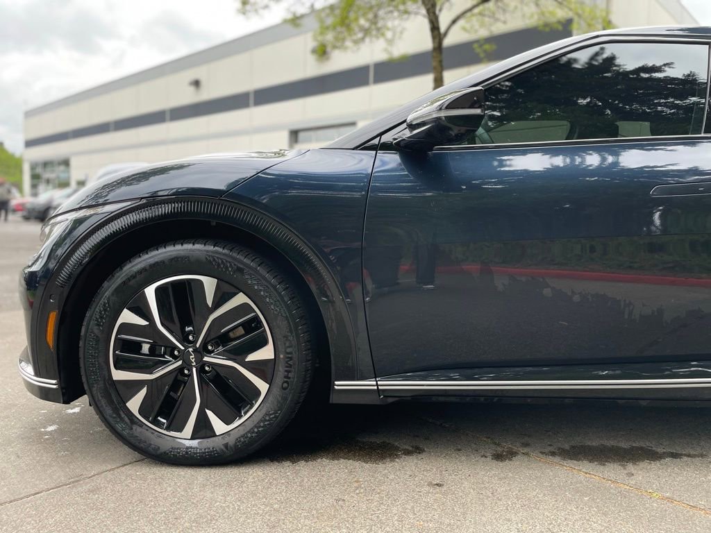 Used 2024 Kia EV6 Wind w/ Wind Technology Package AWD/4WD image 6