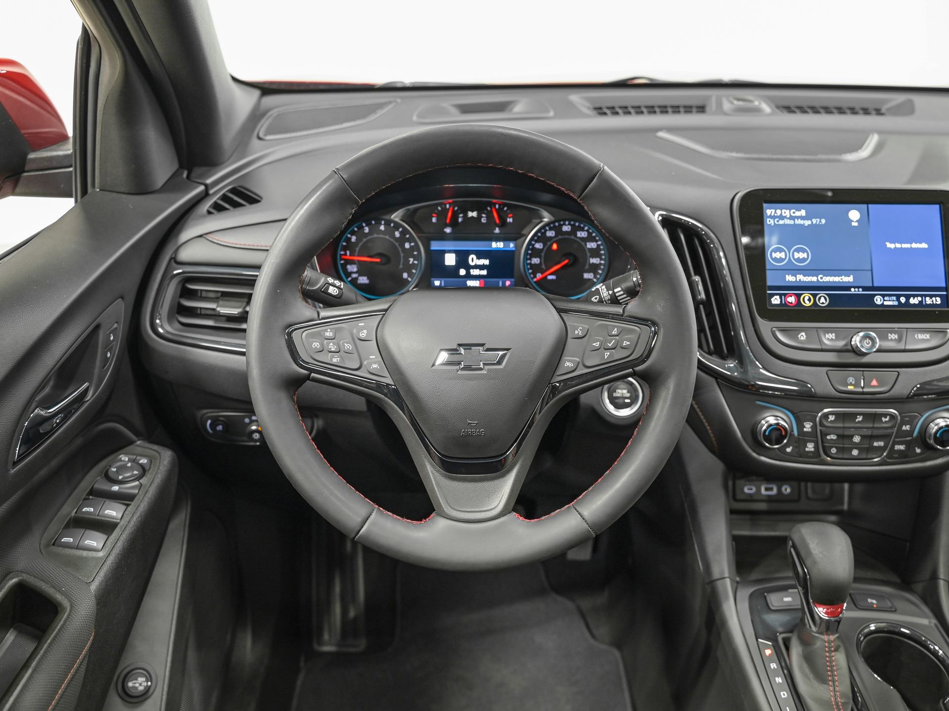 Used 2023 Chevrolet Equinox RS w/ RS Leather Package image 17