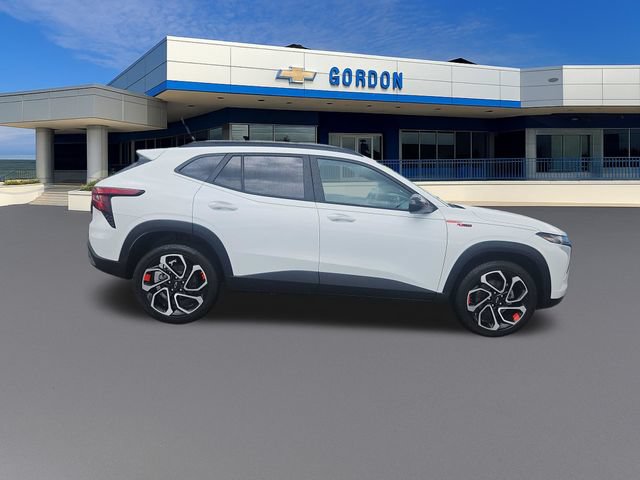 Used 2024 Chevrolet Trax RS w/ Sunroof Package FWD image 7