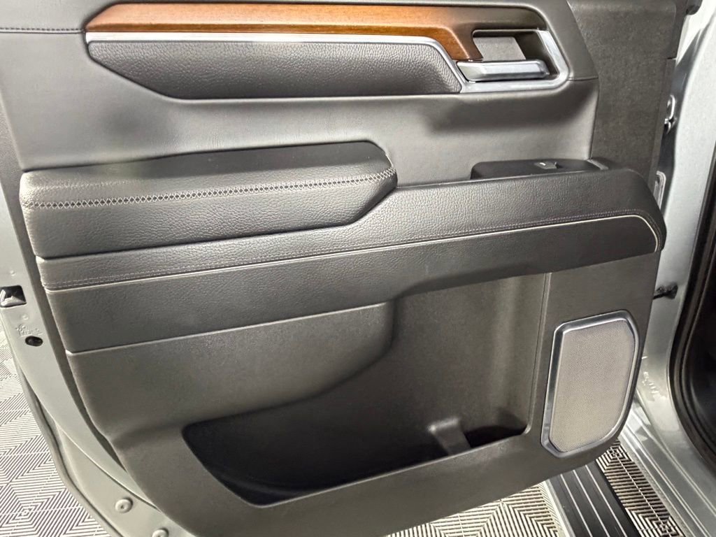 Used 2024 GMC Sierra 1500 Denali w/ Denali Reserve Package image 28