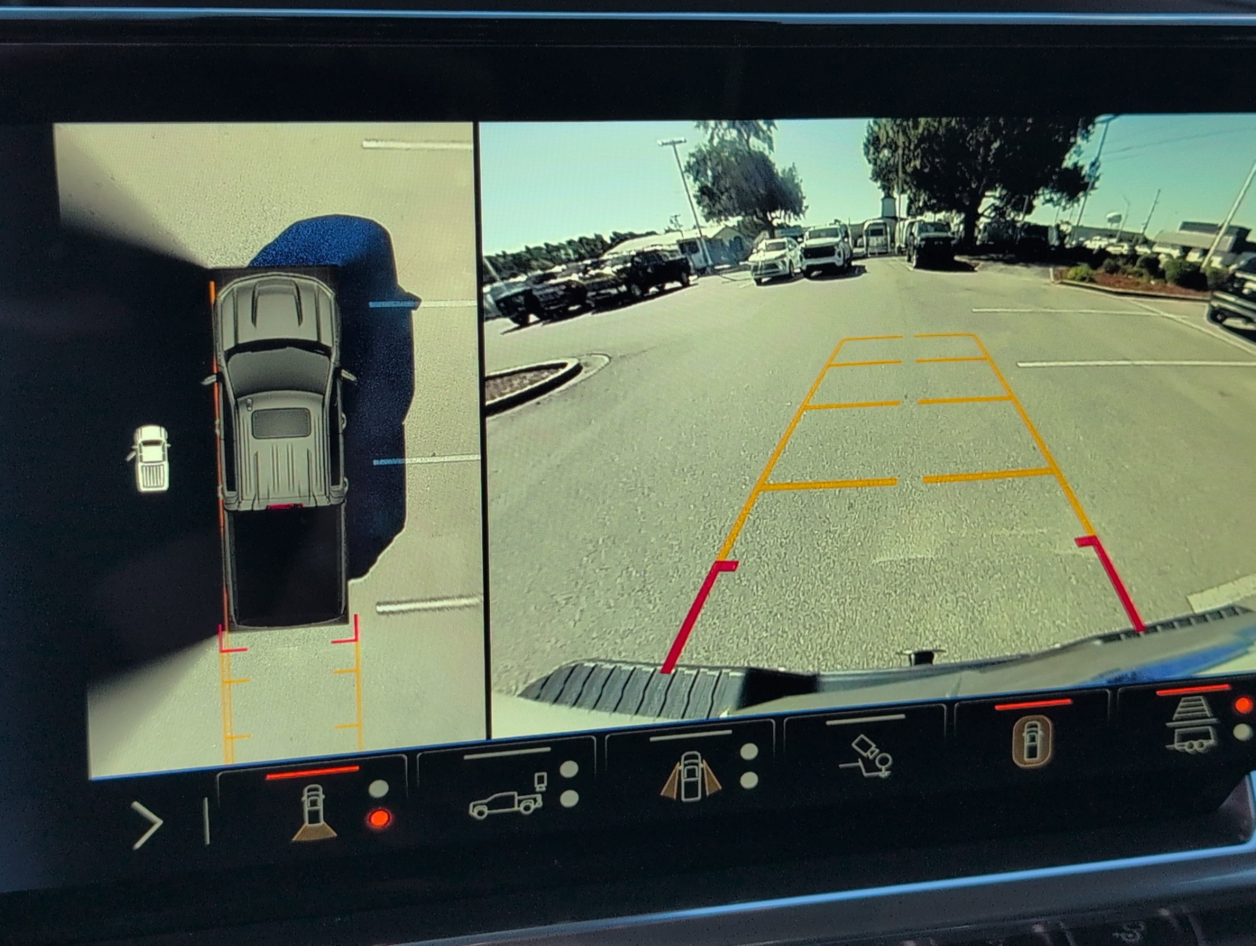 Used 2025 Chevrolet Silverado 1500 LTZ w/ Z71 Off-Road Package image 15