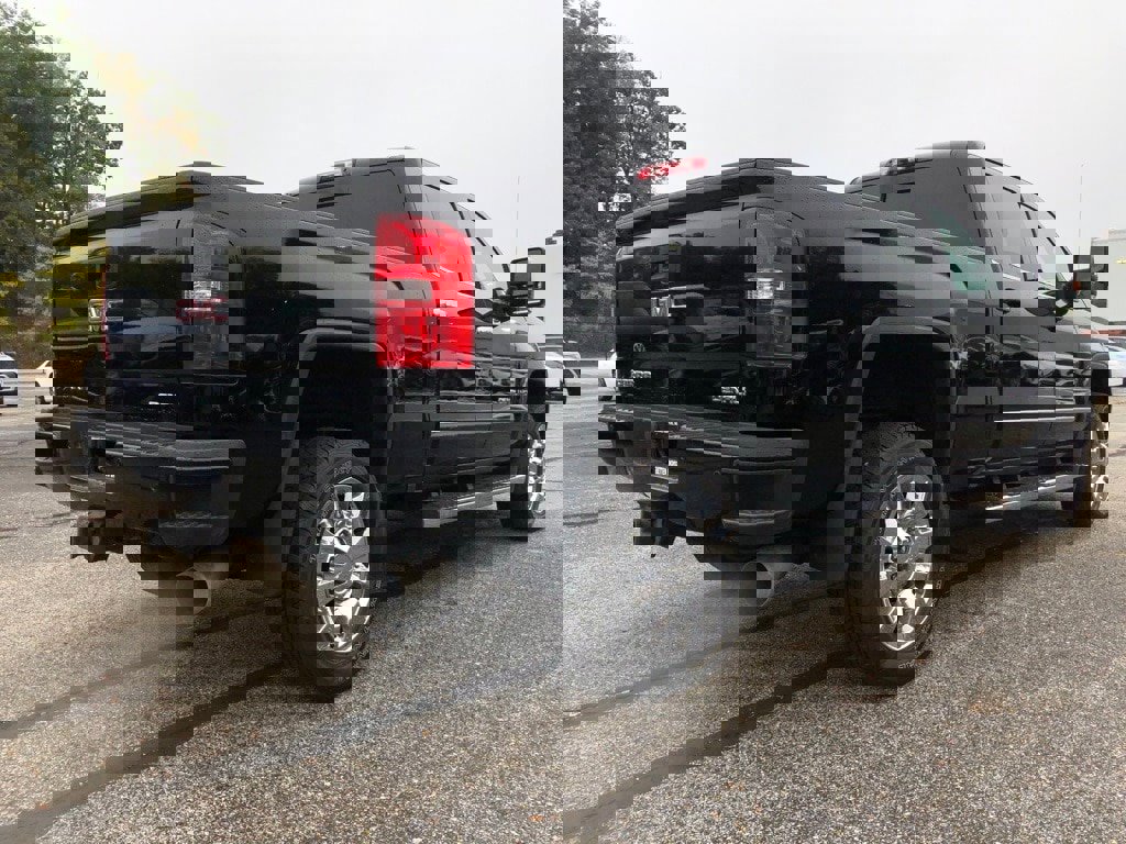 Used 2016 GMC Sierra 2500 Denali w/ Driver Alert Package image 6