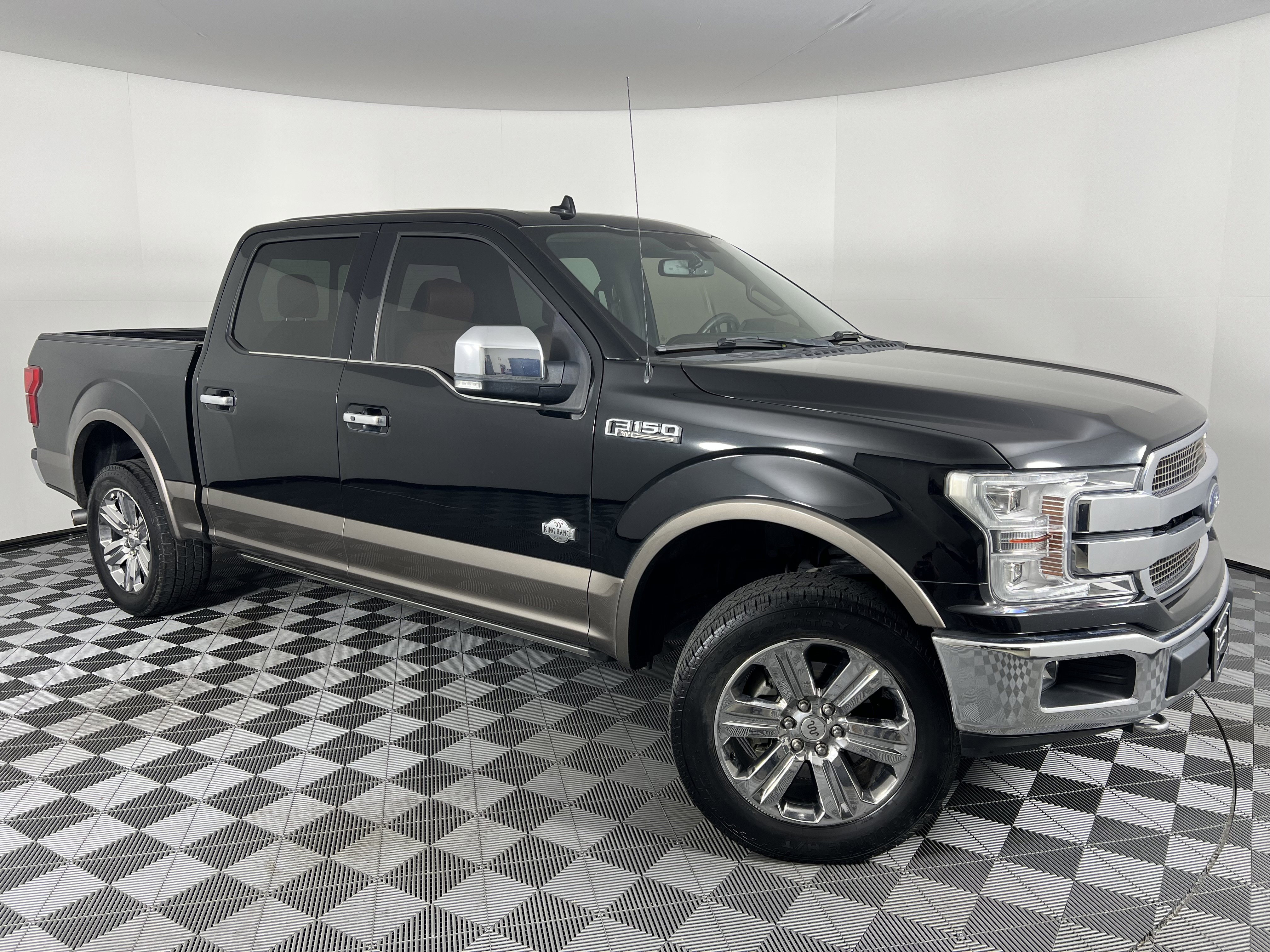 Used 2018 Ford F150 King Ranch w/ Equipment Group 601A Luxury image 2