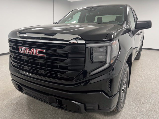 Used 2023 GMC Sierra 1500 Pro w/ Convenience Package AWD/4WD image 4