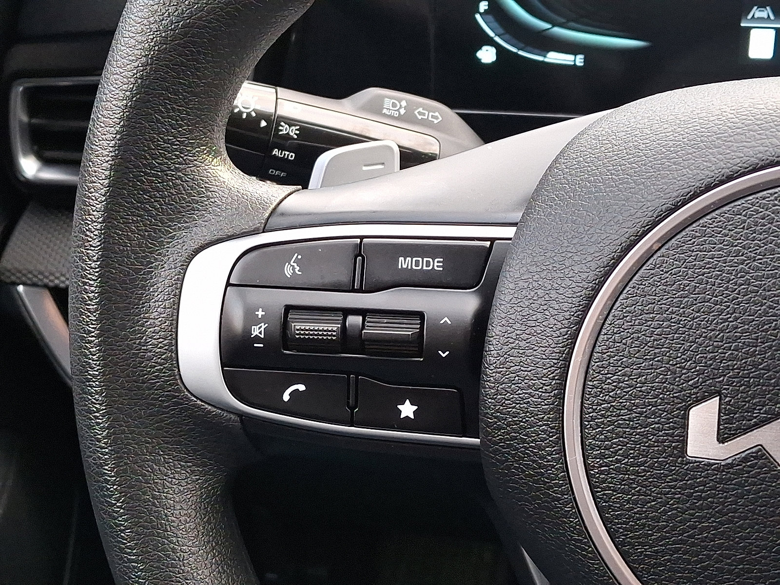 Used 2023 Kia Sportage LX image 20