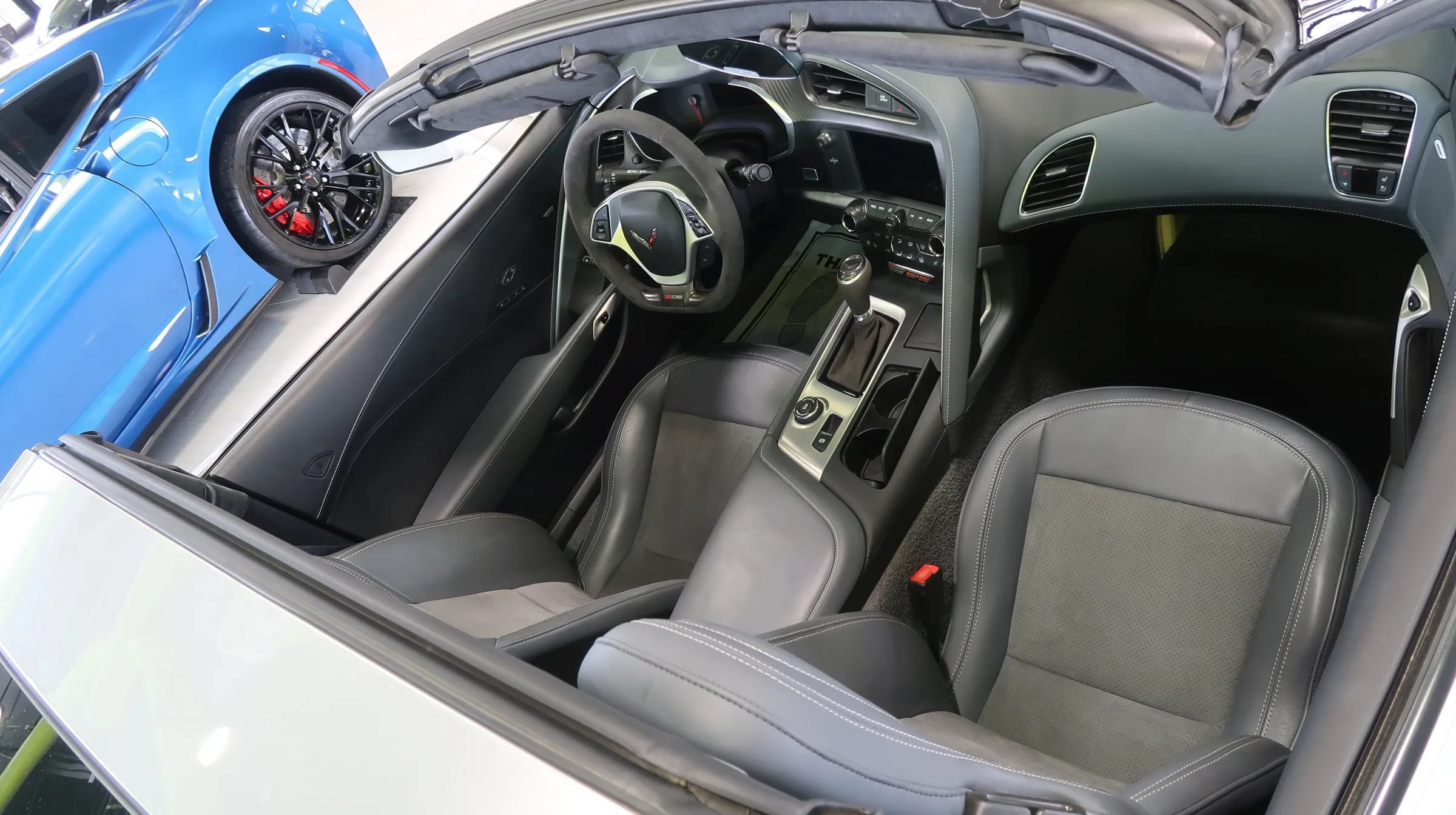 Used 2017 Chevrolet Corvette Z06 RWD image 13