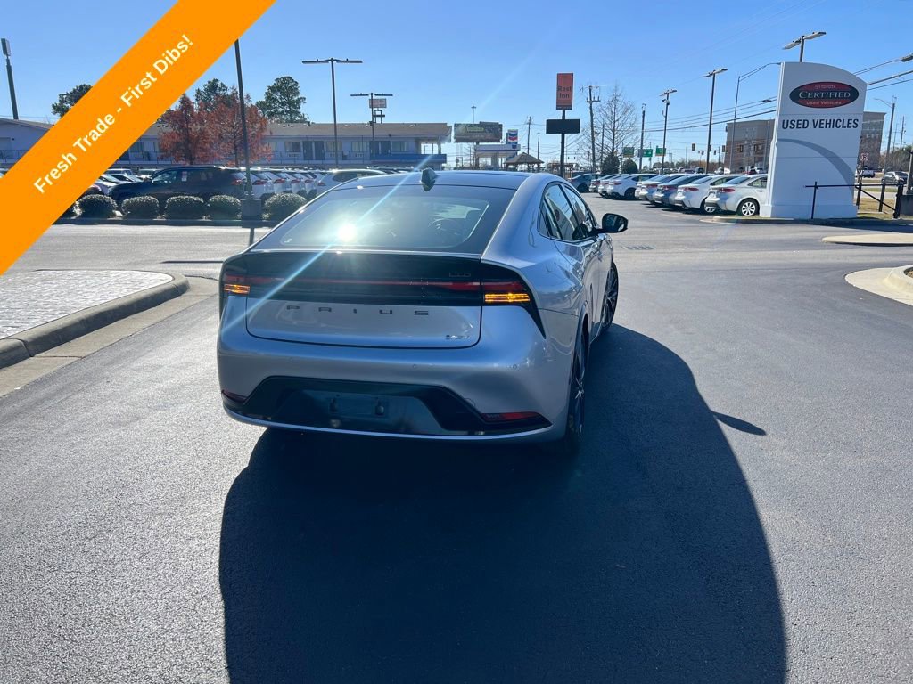 Used 2024 Toyota Prius Limited image 5