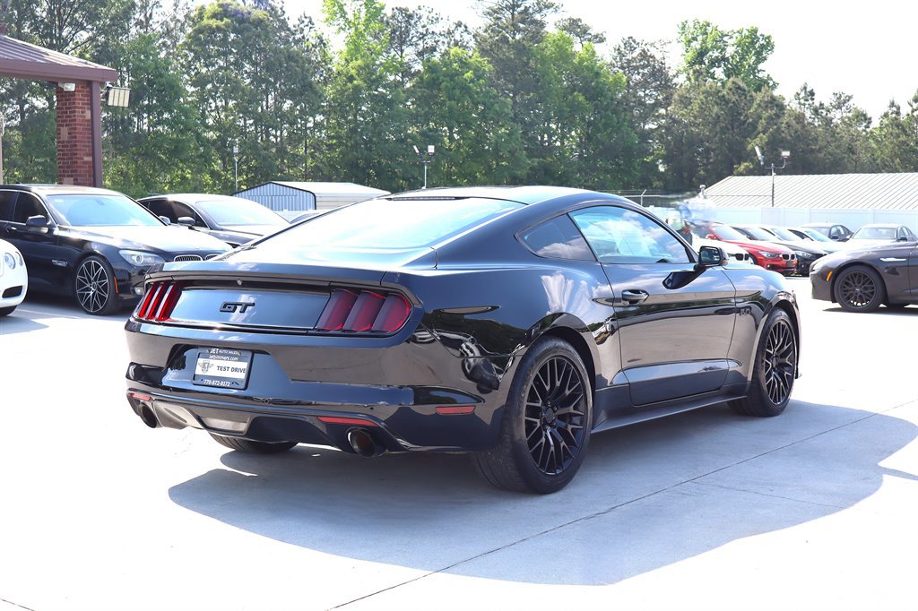 Used 2017 Ford Mustang GT w/ GT Performance Package RWD image 7