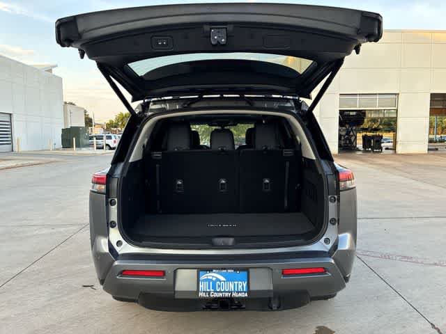 Used 2026 Nissan Pathfinder SL w/ SL Premium Package FWD image 37