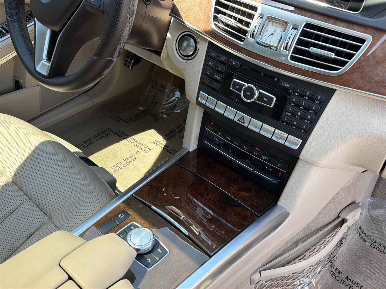 Used 2014 Mercedes-Benz E 350 4MATIC Wagon image 19