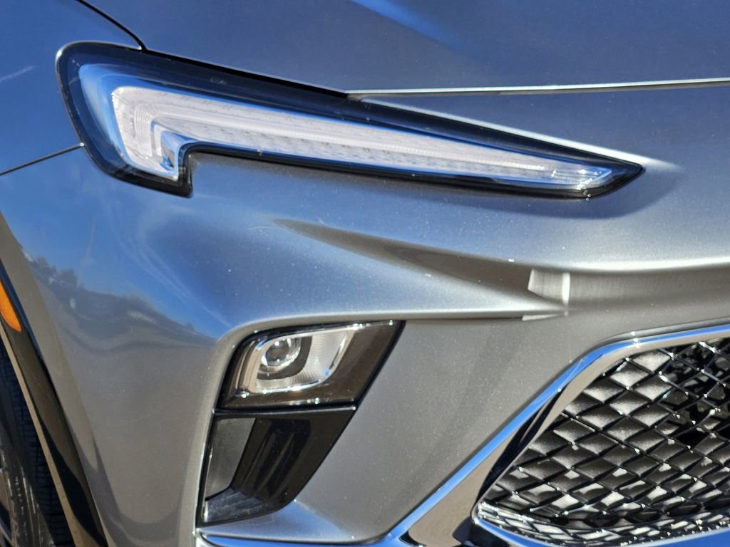 Used 2024 Buick Encore GX Sport Touring image 12