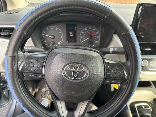Used 2023 Toyota Corolla LE image 16