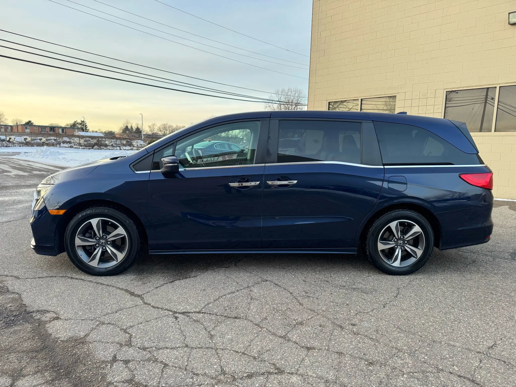 Used 2018 Honda Odyssey Touring image 5