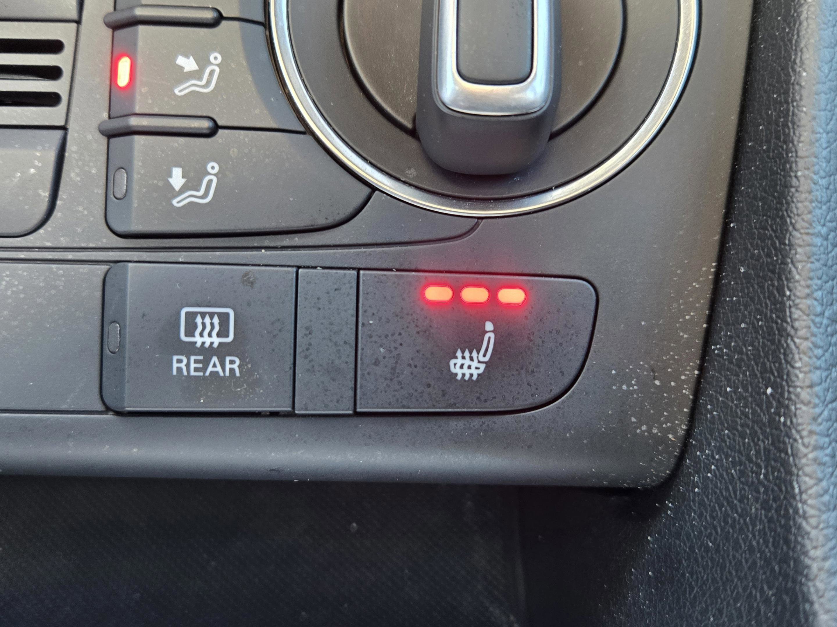 Used 2018 Audi Q3 2.0T Premium w/ Convenience Package image 24