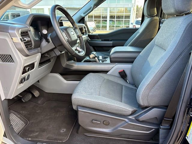 Used 2025 Ford F150 Lightning XLT image 9