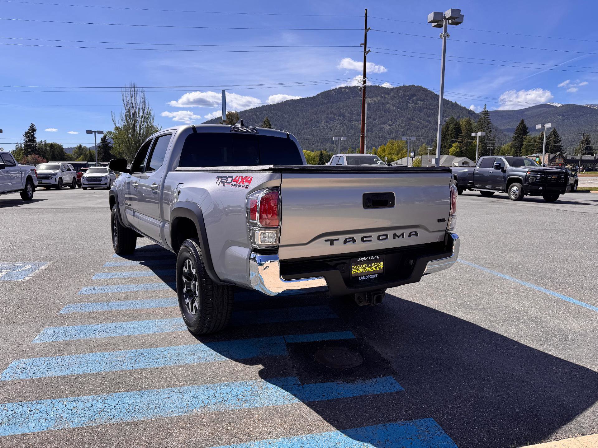 Used 2020 Toyota Tacoma TRD Off-Road AWD/4WD image 5