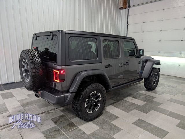 Used 2025 Jeep Wrangler Unlimited Rubicon 4xe w/ Convenience Group AWD/4WD image 4