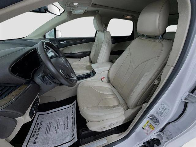 Used 2017 Lincoln MKC Reserve w/ Lincoln MKC Climate Package AWD/4WD image 21