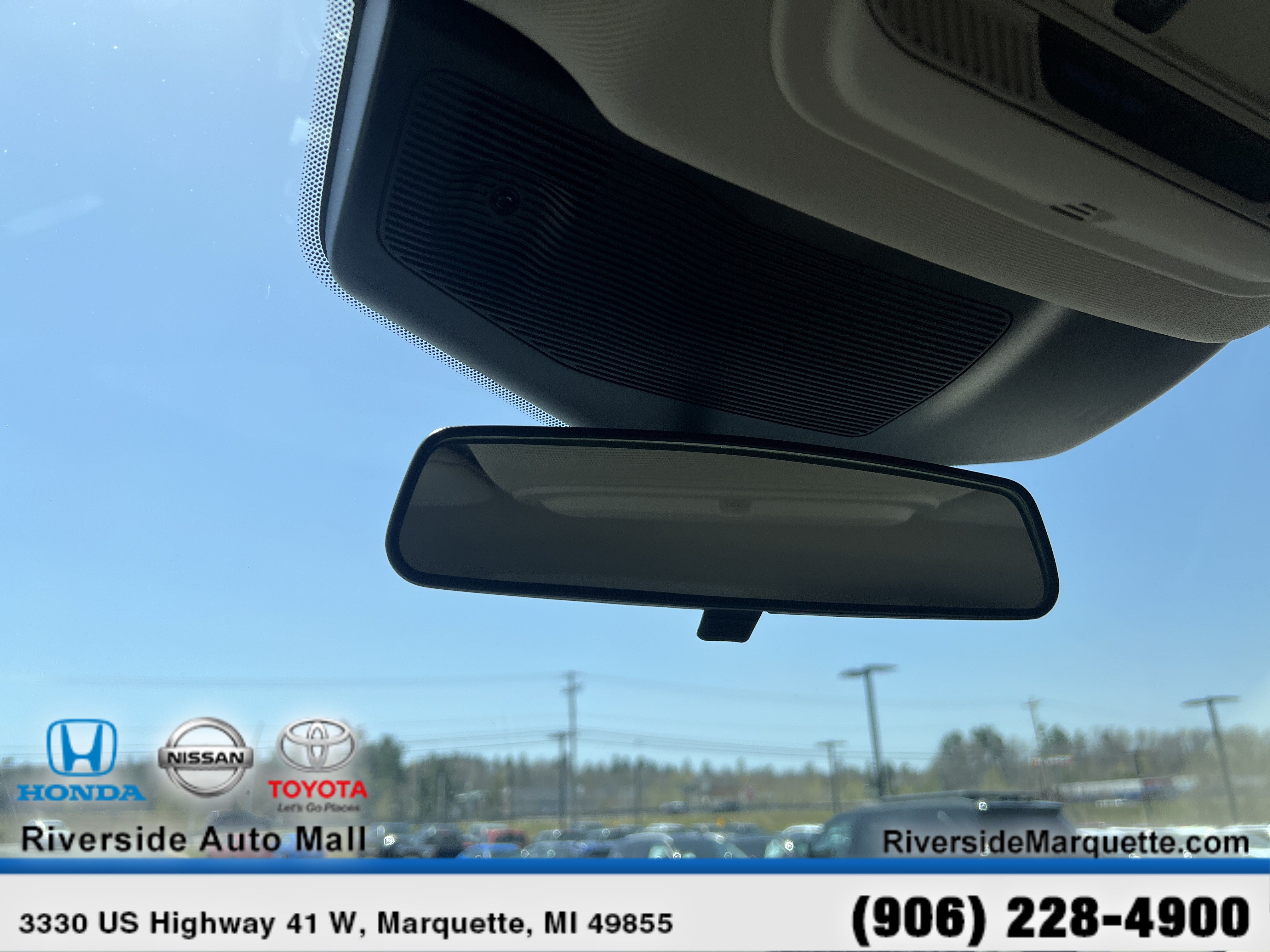 Used 2020 Ford Explorer XLT w/ Class III Trailer Tow Package AWD/4WD image 19