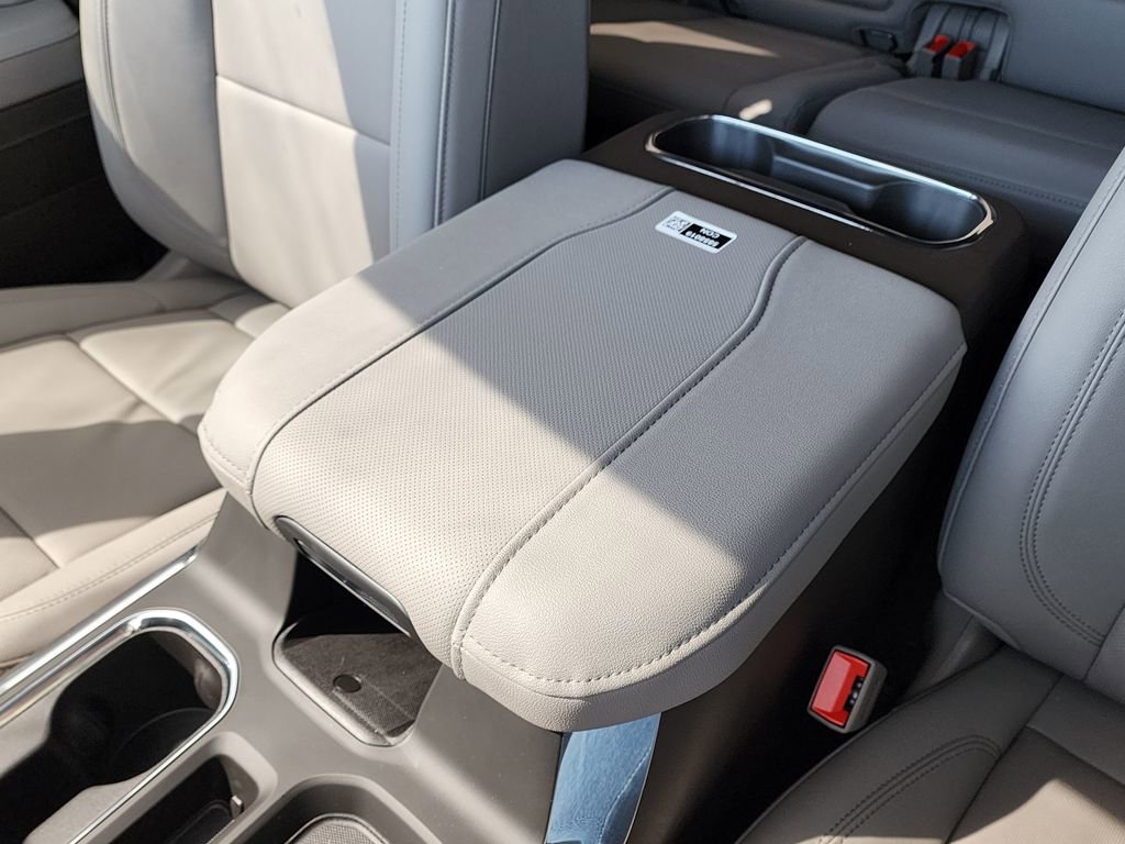 New 2026 GMC Sierra 1500 SLT w/ SLT Premium Plus Package image 31