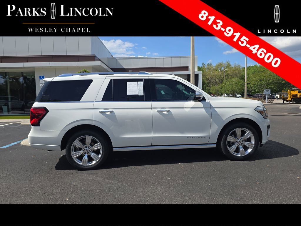 Used 2023 Ford Expedition Platinum image 3