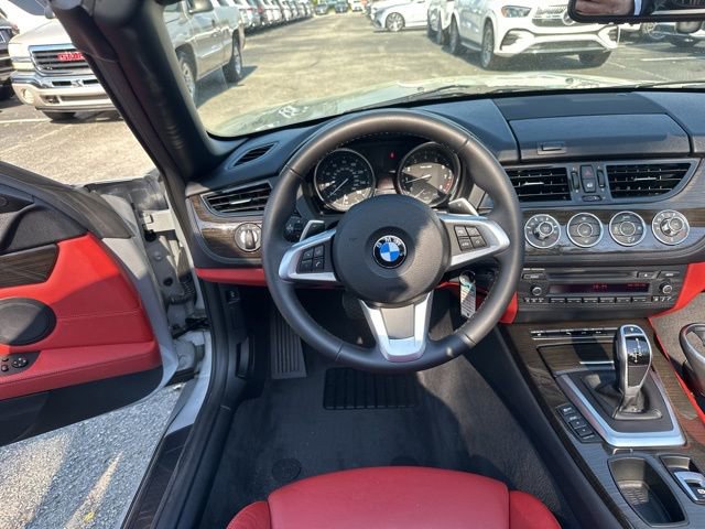 Used 2015 BMW Z4 sDrive28i image 13