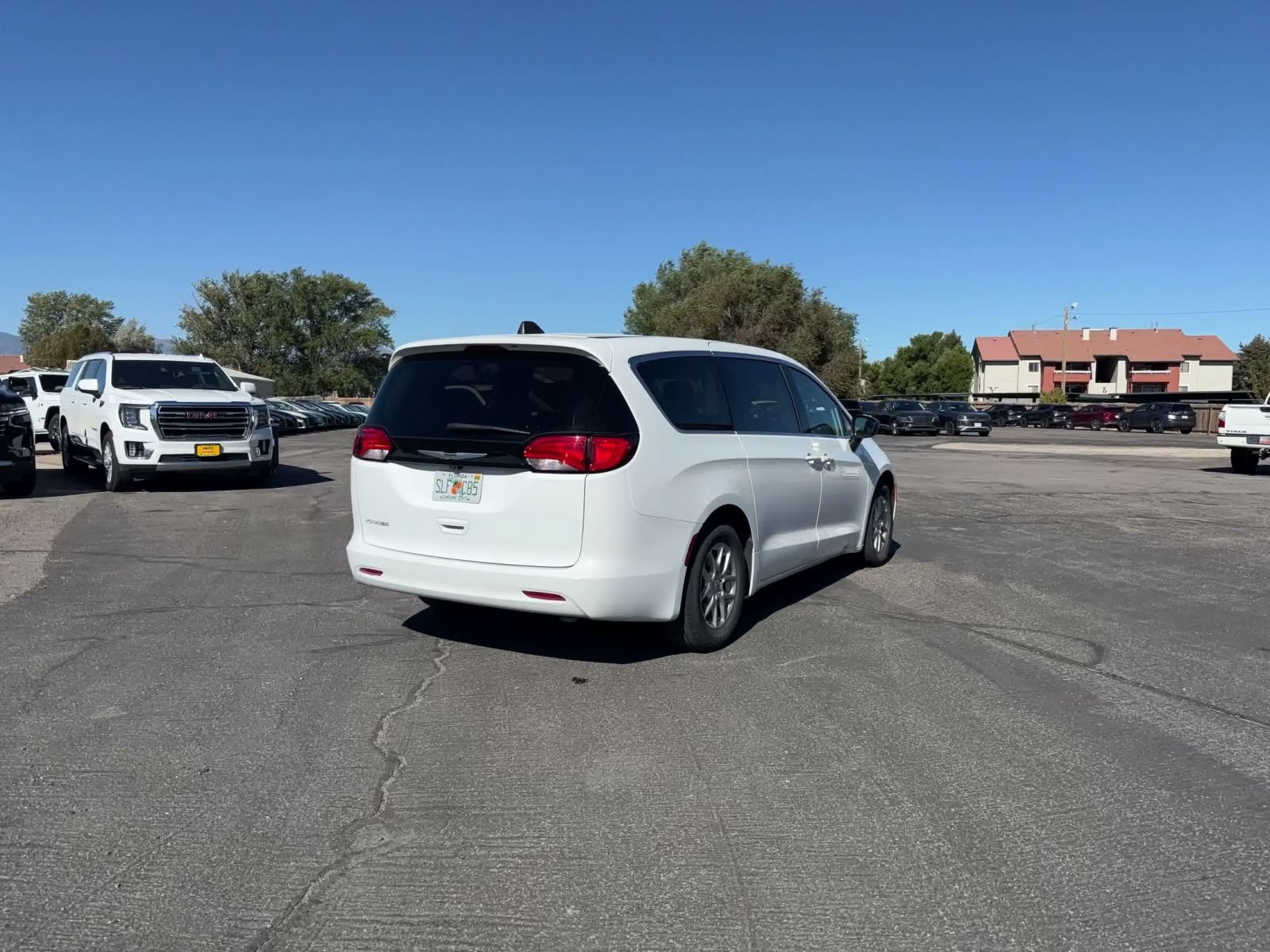 Used 2024 Chrysler Voyager LX FWD image 14